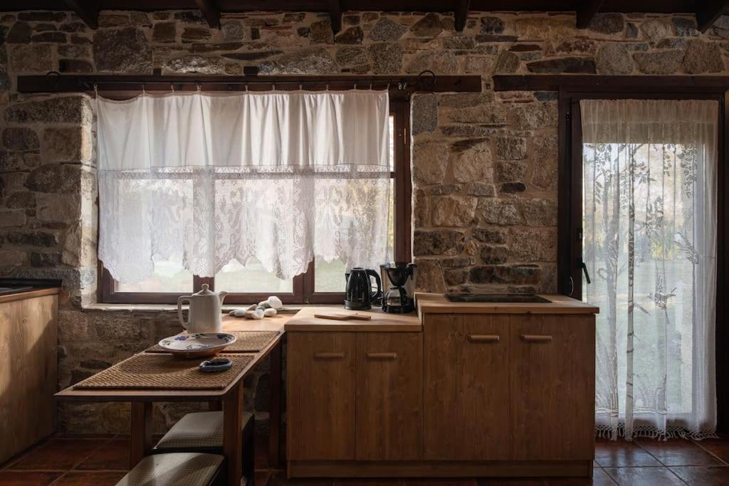 Traditionelles Appartement Athos Shadow Am Meer Paralia Sikias Bagian luar foto